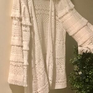 CHICO’S sweater sz Lg white